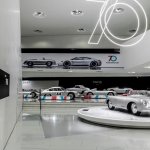 Por su aniversario 70º, PORSCHE inaugura exposición de autos deportivos